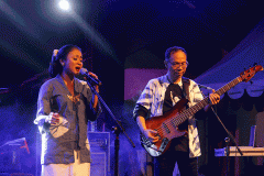 Penampilan Indro Hardjodikoro ft. Sruti Respati di Ngayogjazz.